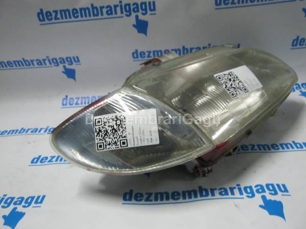 Semnal dreapta Renault 9