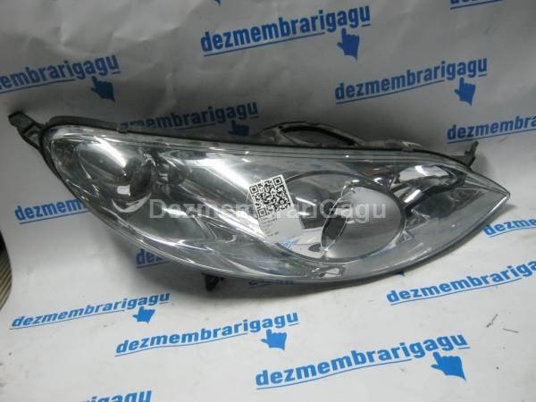Vand far dreapta PEUGEOT 407 din dezmembrari