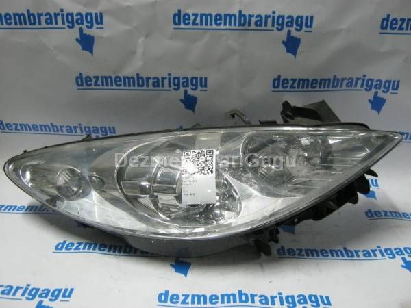 De vanzare far dreapta PEUGEOT 307