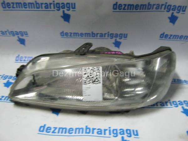 De vanzare far stanga PEUGEOT 306