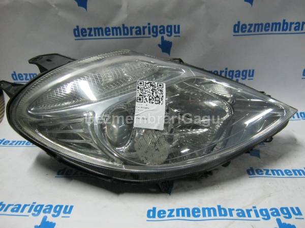 Far dreapta CITROEN C8