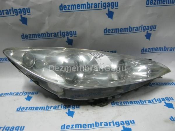 De vanzare far dreapta PEUGEOT 308