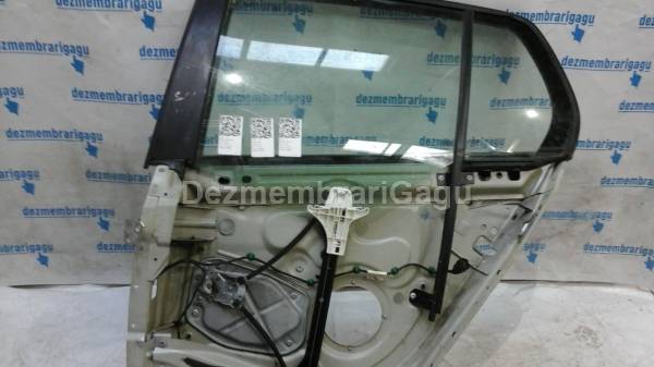 De vanzare geam coltar ss VOLKSWAGEN GOLF V (2003-)