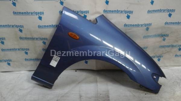 De vanzare aripa dreapta fata MAZDA PREMACY