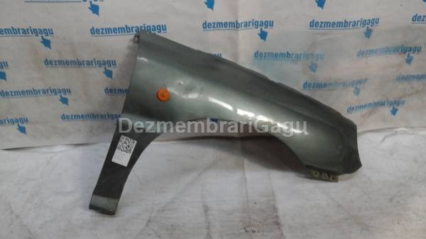 Vand aripa dreapta fata KIA RIO I (2000-2005) din dezmembrari