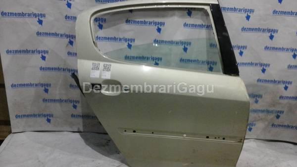Vand geam usa ds PEUGEOT 407 din dezmembrari