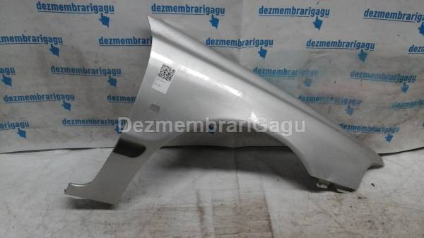 De vanzare aripa dreapta fata ROVER 45