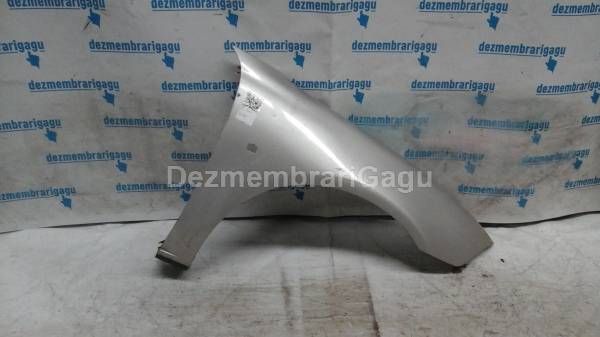 De vanzare aripa dreapta fata ROVER 25