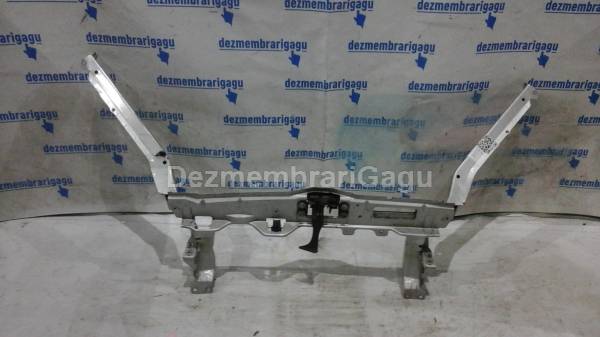 De vanzare traversa intre faruri MERCEDES A-CLASS / W168 (1997-2004)
