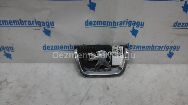De vanzare semn capota PEUGEOT 407