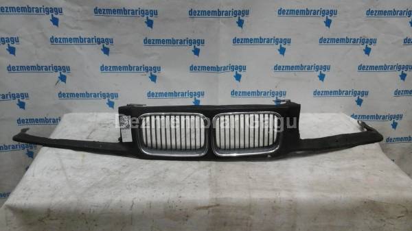 Vand grile capota BMW 3 E36 (1990-2000) din dezmembrari