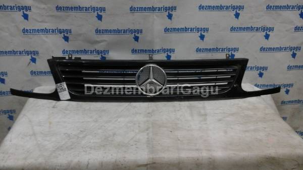 Grile capota Mercedes Vito / W638