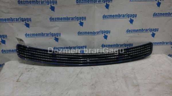 Grile capota Mercedes C-class / 203