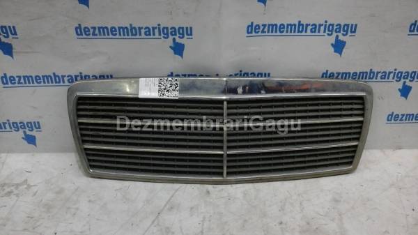 De vanzare grile capota MERCEDES E-CLASS / 210 (1995-2003)