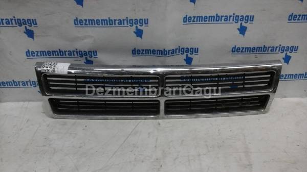 Grile capota CHRYSLER VOYAGER