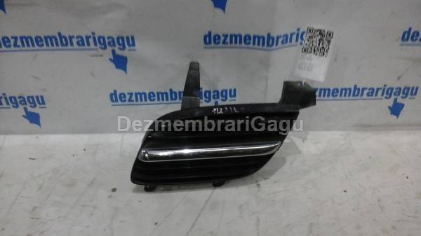 Grile capota Nissan Almera I