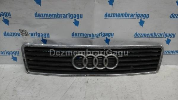 Grile capota AUDI A8 (1994-2002)