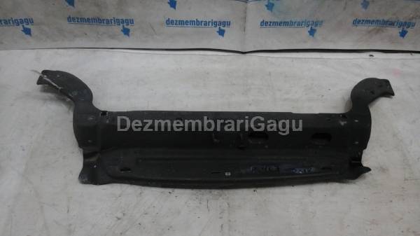 De vanzare traversa intre faruri PEUGEOT 407, 2.0 Diesel, 100 KW