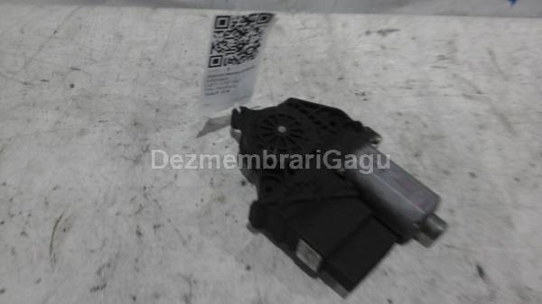 Motoras macara geam df Volkswagen Golf