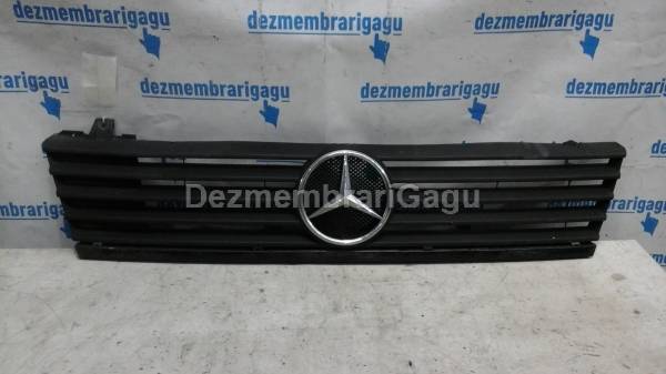 Grile capota Mercedes Vito / W639