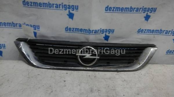 Vand grile capota OPEL VECTRA B (1995-2003) din dezmembrari