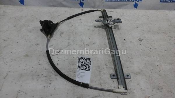 Macara geam sf Nissan Terrano I