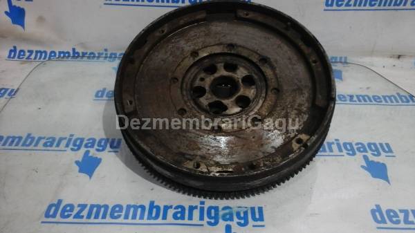 De vanzare volanta VOLKSWAGEN PASSAT / 3B3 - 3B6 (2000-2005), 1.9 Diesel, 96 KW