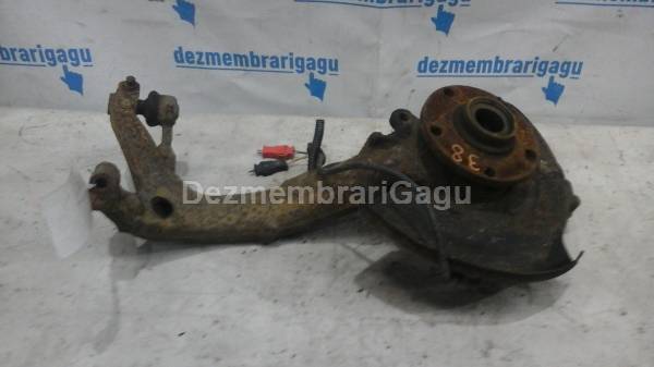 Fuzeta fata stanga Volkswagen Passat / 3b2 - 3b5