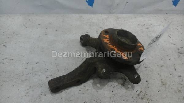 Fuzeta fata stanga Renault 9