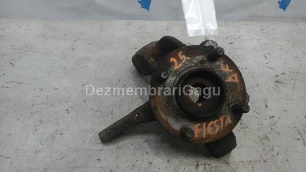 De vanzare fuzeta fata dreapta FORD FIESTA V (2001-) second hand