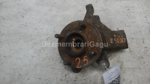 Vand fuzeta fata dreapta FORD ESCORT VII (1995-2000) din dezmembrari
