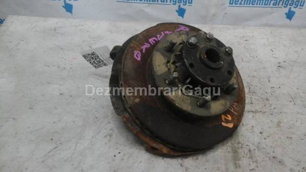 Fuzeta fata dreapta Mitsubishi Pajero I