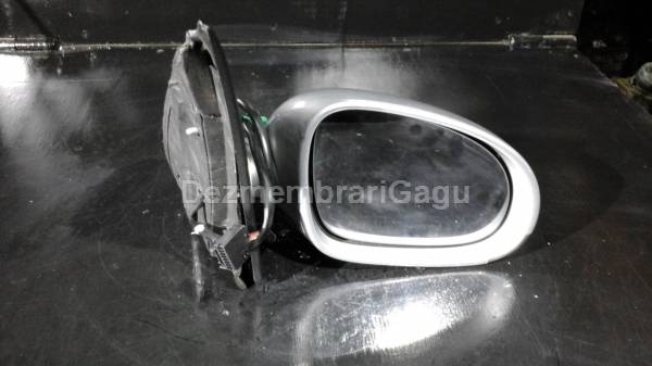 Oglinda dreapta Volkswagen Jetta I