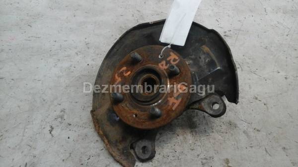 Vand fuzeta fata dreapta RENAULT 25 din dezmembrari