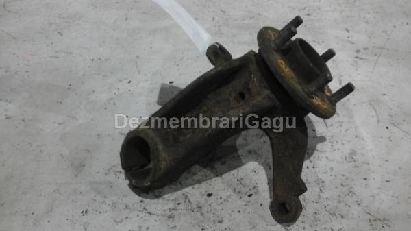De vanzare fuzeta fata dreapta JAGUAR X-TYPE