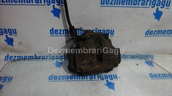 Etrier fata stanga Volkswagen Passat / 3b2 - 3b5