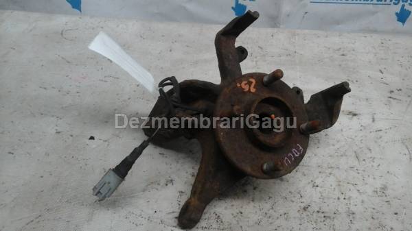 De vanzare fuzeta fata dreapta FORD FOCUS II (2004-) second hand