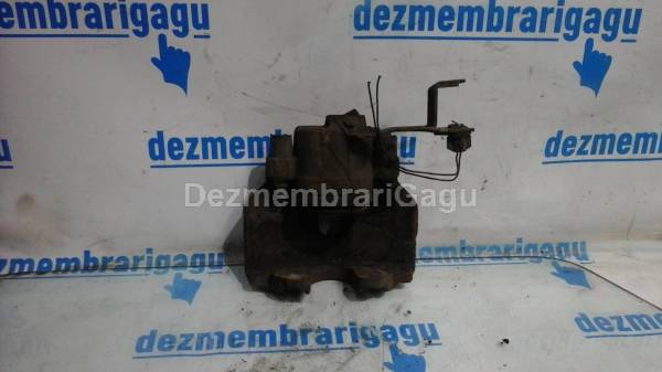 Etrier fata stanga Volkswagen Passat / 3b3 - 3b6
