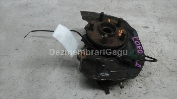 De vanzare fuzeta fata stanga TOYOTA COROLLA / E12 (2002-)