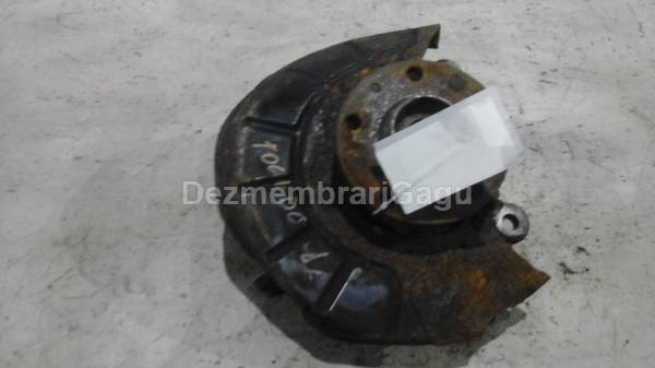 Vand fuzeta fata dreapta FORD FOCUS II (2004-) din dezmembrari