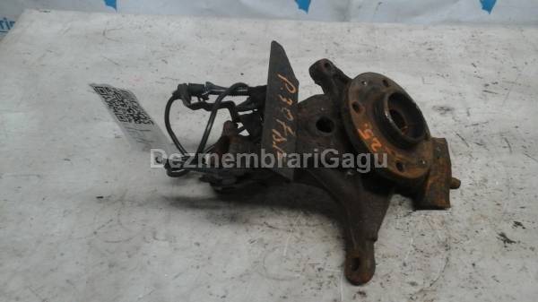 Vand fuzeta fata dreapta PEUGEOT 307