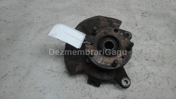 De vanzare fuzeta fata dreapta MAZDA 626 V (1997-)