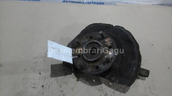 Vand fuzeta fata dreapta VOLVO S40 I (1995-2003)