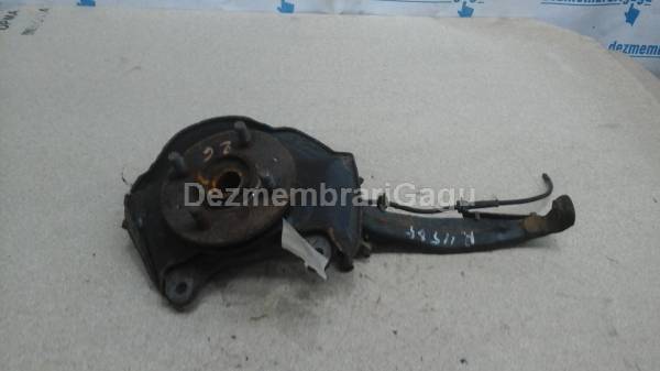 De vanzare fuzeta fata dreapta ROVER 45