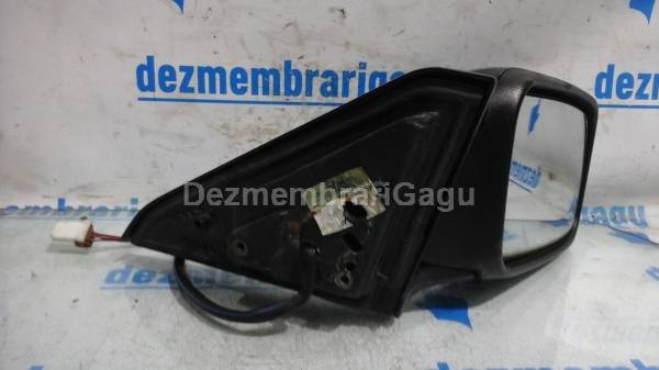 De vanzare oglinda dreapta VOLVO V40