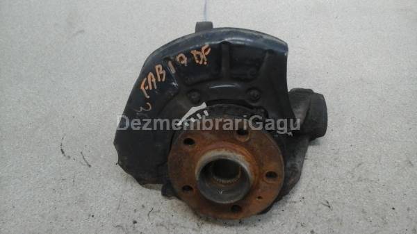 De vanzare fuzeta fata dreapta SKODA FABIA II (2007-) second hand