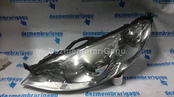 Vand far stanga PEUGEOT 407 din dezmembrari