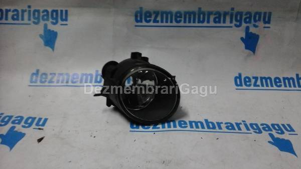 Proiector dreapta Renault 20