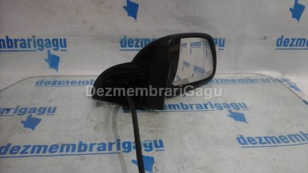 De vanzare oglinda dreapta PEUGEOT 307