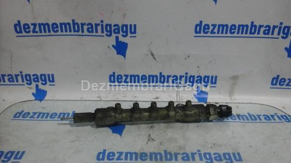 De vanzare rampa injectoare TOYOTA AVENSIS / T25 (2003-), 2.2 Diesel, 110 KW